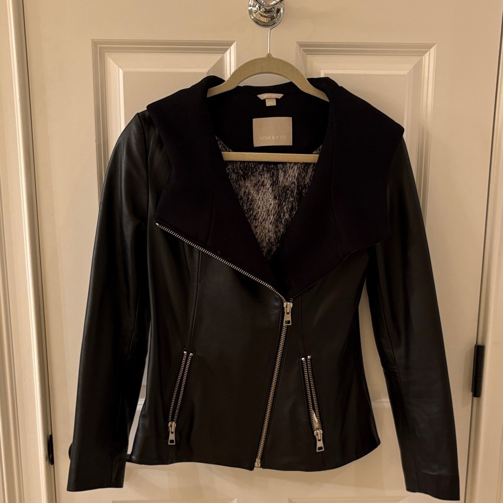 Soia & Kyo Black Leather Jacket with hood. Size S/P. Like new.